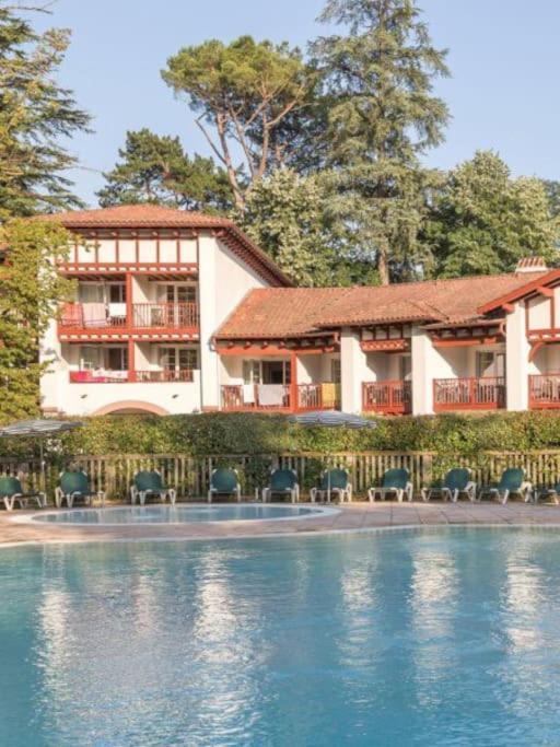 Appartement 1-Appt Avec Piscine A St-Jean Pays-Basque à Uhart-Cize Extérieur photo